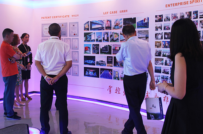 mile米乐集团荣誉照片墙