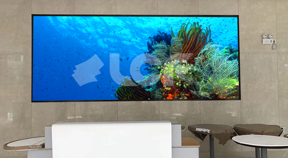 财富大厦宁波银行一楼P1.5小间距LED显示屏103.jpg 财富大厦宁波银行一楼P1.5小间距LED显示屏103.jpg