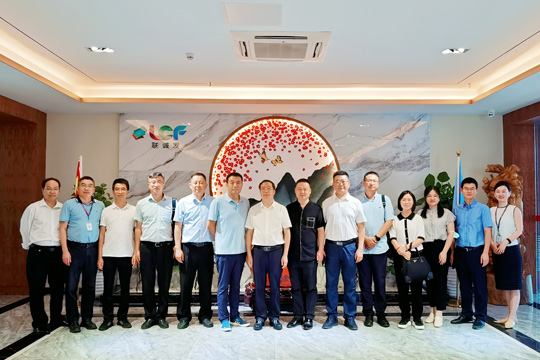 安顺市文化考察团莅临mile米乐集团参观调研 