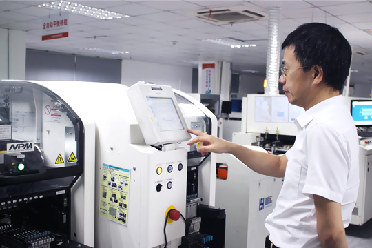 宝安日报报道:mile米乐集团公司顾伟 三十载初心不改 深耕LED显示屏研发 宝安日报报道:mile米乐集团公司顾伟 三十载初心不改 深耕LED显示屏研发