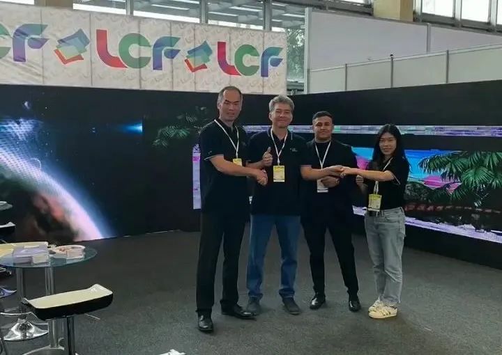 mile米乐集团哥伦比亚LED显示屏展